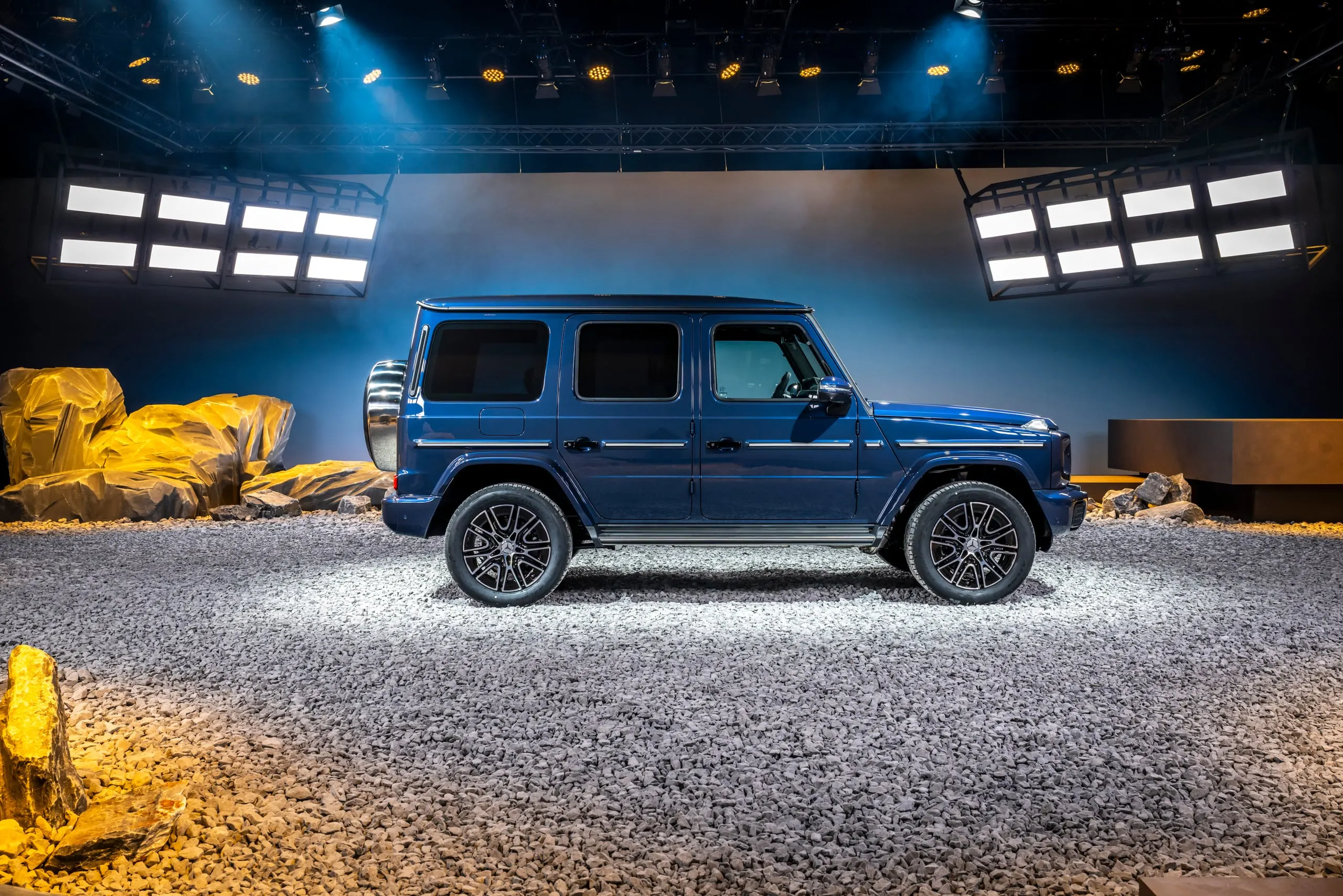 G 500 in Seitenansicht im Studio