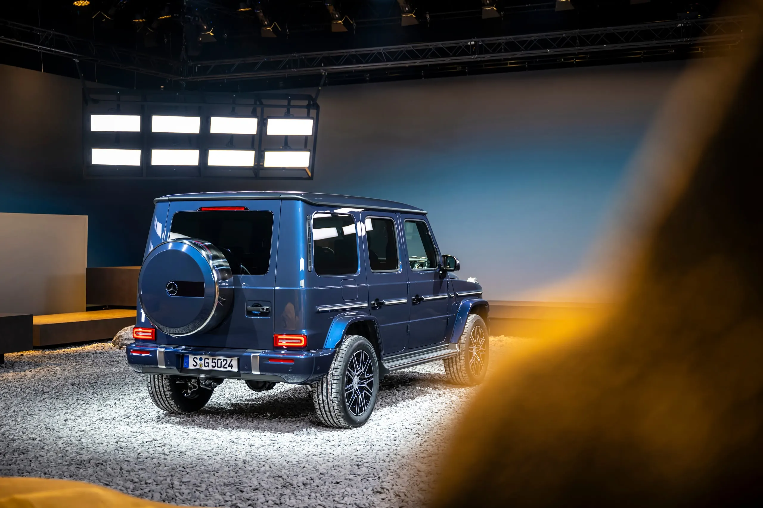 Heckansicht des G 500 mit Reserverad