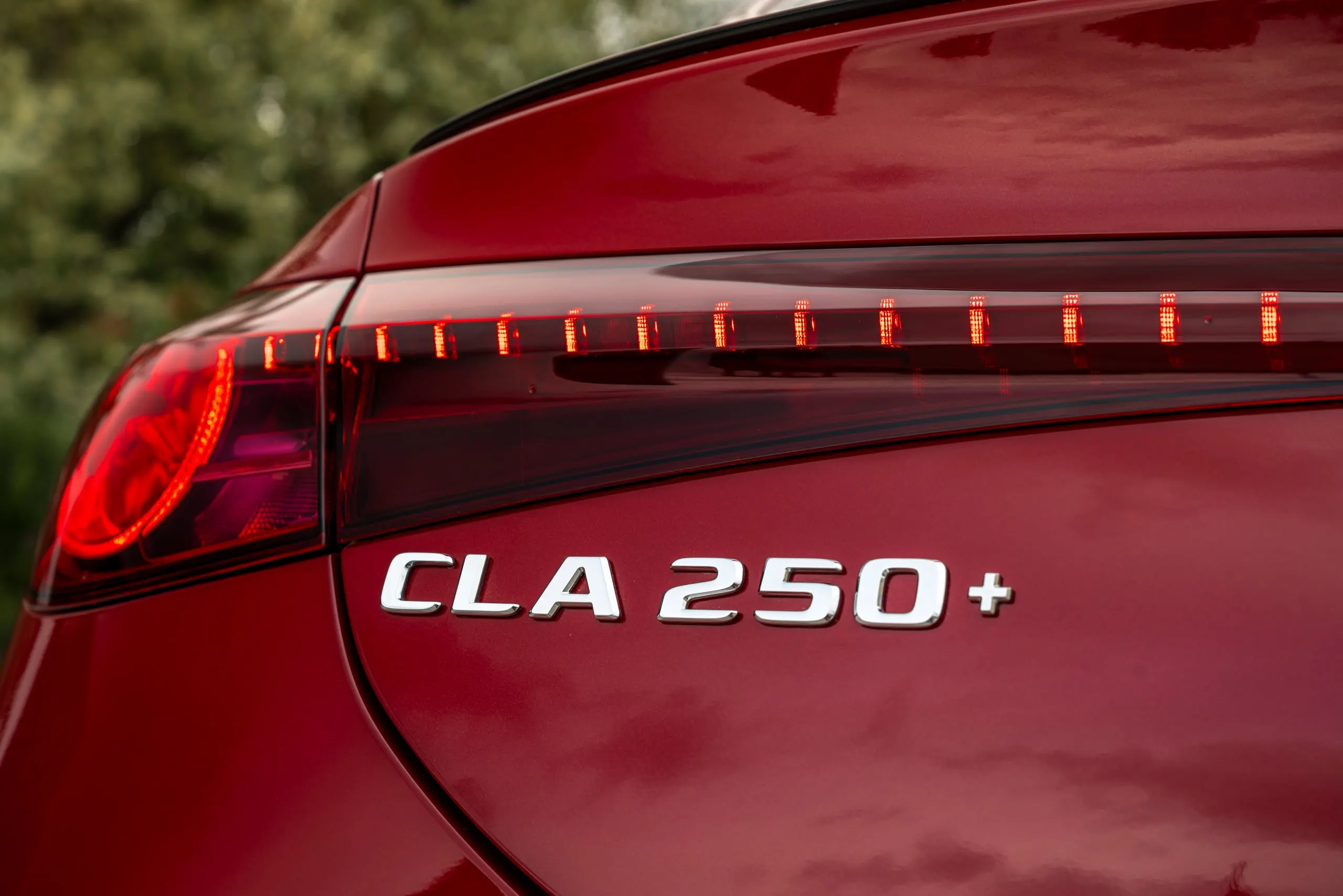 Schriftzug CLA 250+ am Heck